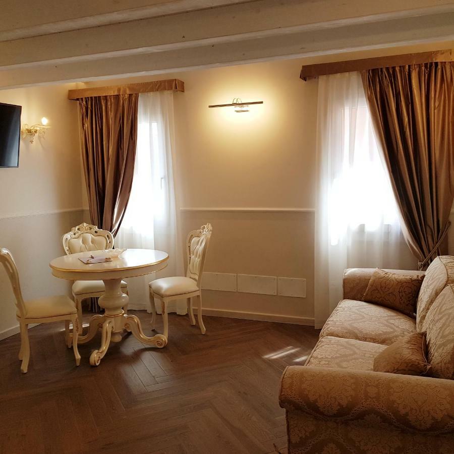 Ca' Vittoria Boutique House Apartsuite Кіоджа Екстер'єр фото